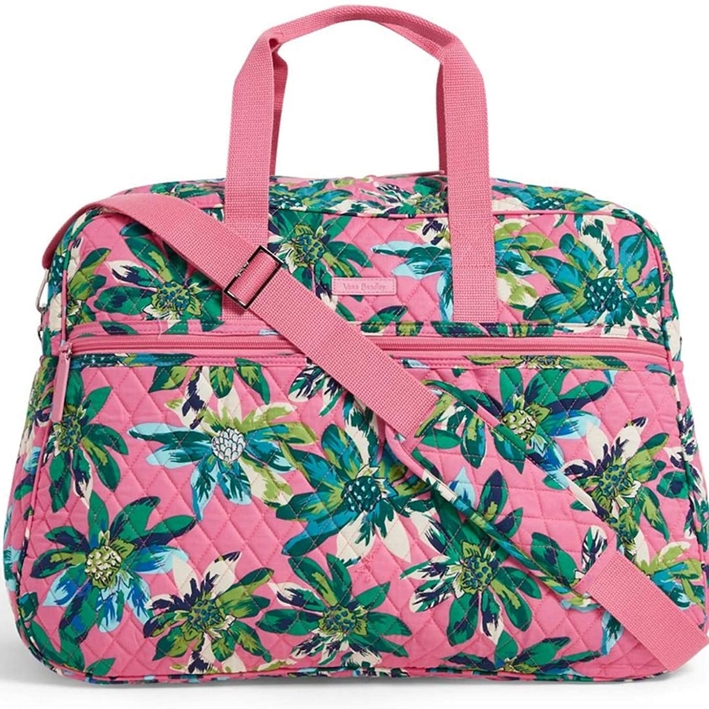 🆕️ Vera Bradley Medium Traveler Bag Tropical